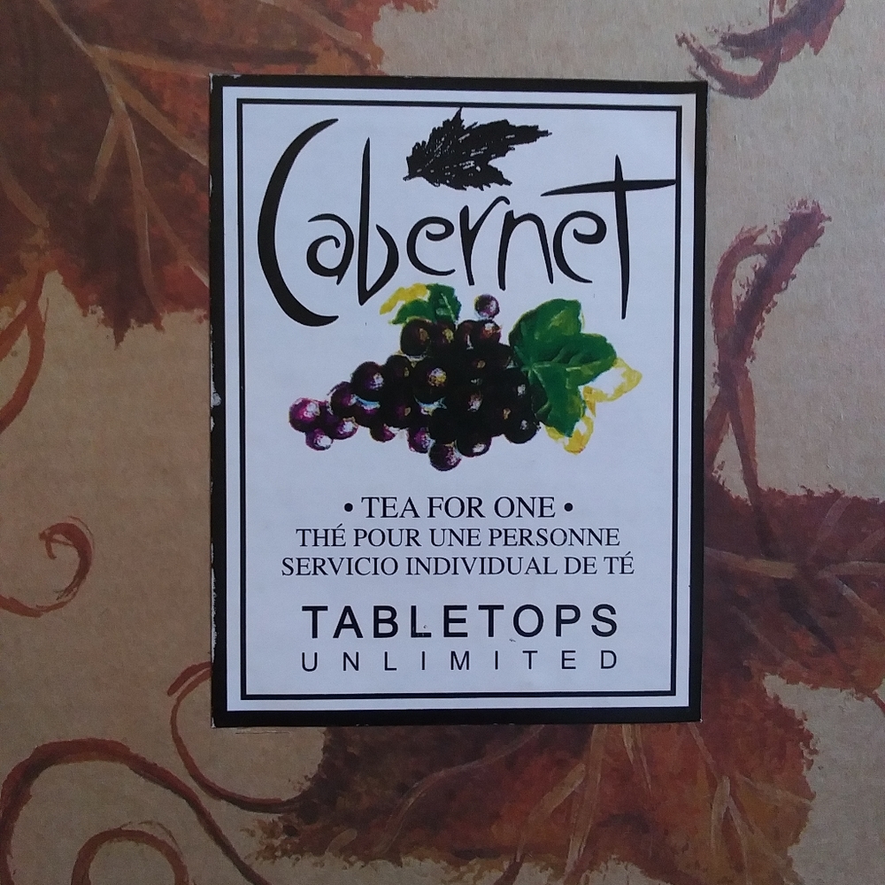 Cabernet ceramic Grape design Tea For One Set - Picture 4 of 5